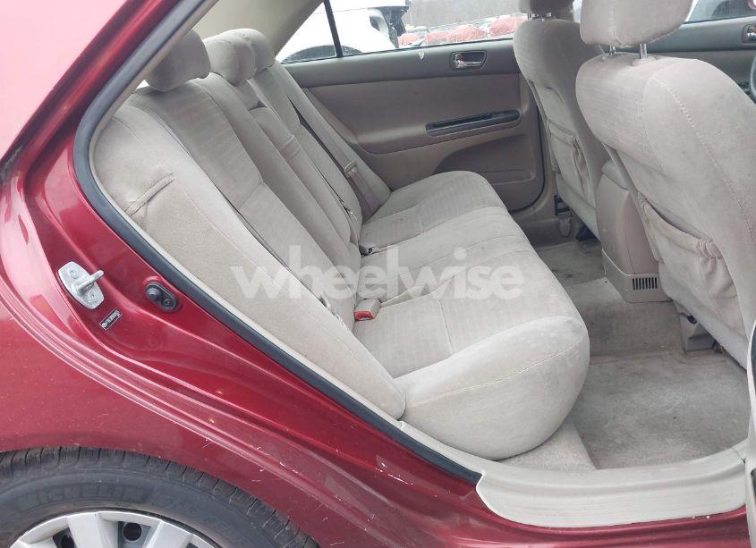 Photo 8 of 2005 Toyota Camry LE/XLE/SE (VIN 4T1BE32K95U101575)