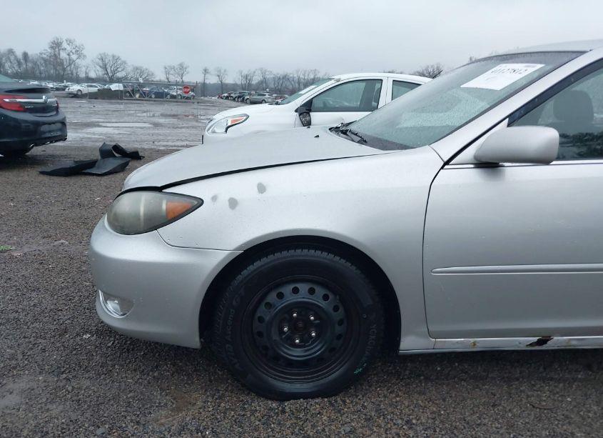 Photo 18 of 2005 Toyota Camry SE (VIN 4T1BE32K95U396306)