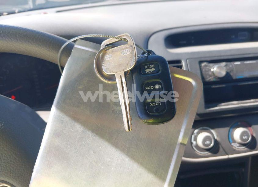 Photo 11 of 2005 Toyota Camry LE (VIN 4T1BE32K95U419292)