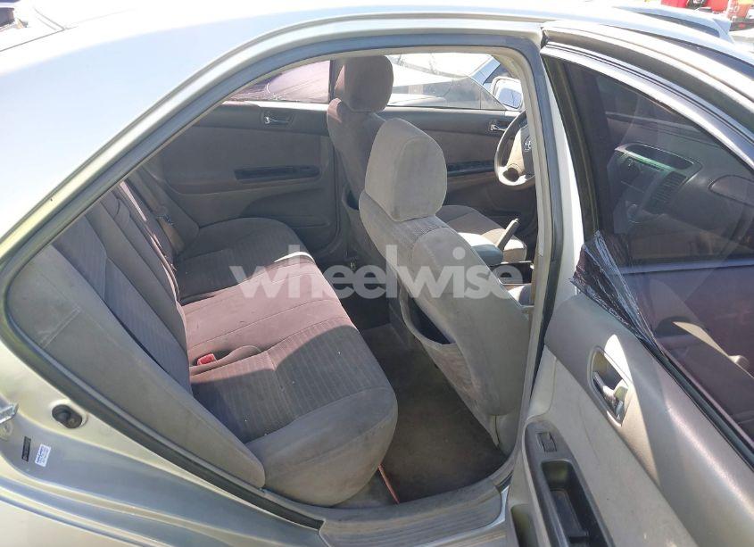 Photo 8 of 2005 Toyota Camry LE (VIN 4T1BE32K95U419292)