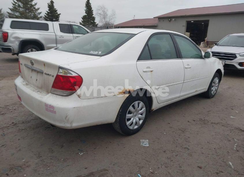 Photo 4 of 2005 Toyota Camry LE (VIN 4T1BE32K95U430468)