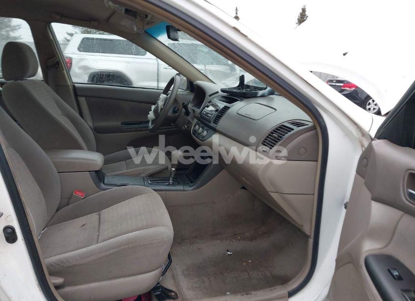 Photo 5 of 2005 Toyota Camry LE (VIN 4T1BE32K95U430468)