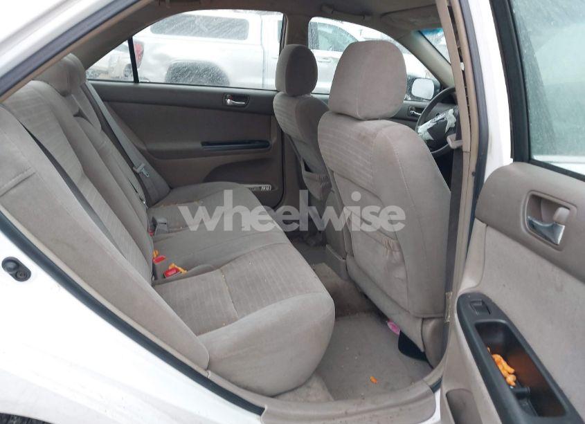 Photo 8 of 2005 Toyota Camry LE (VIN 4T1BE32K95U430468)