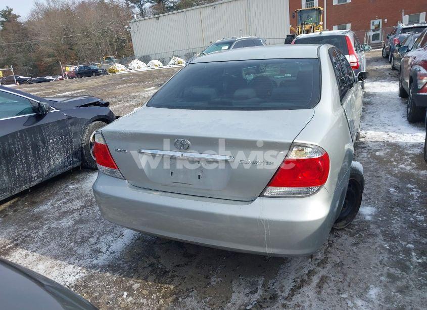 Photo 15 of 2005 Toyota Camry LE (VIN 4T1BE32K95U532370)