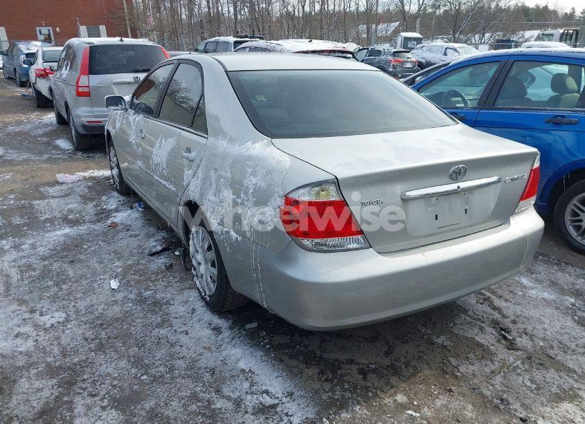 Photo 3 of 2005 Toyota Camry LE (VIN 4T1BE32K95U532370)