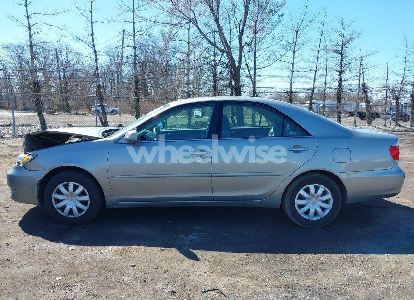 Photo 14 of 2005 Toyota Camry LE (VIN 4T1BE32K95U536077)
