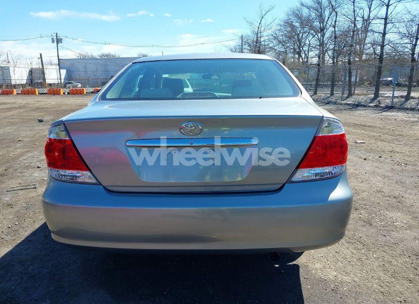 Photo 16 of 2005 Toyota Camry LE (VIN 4T1BE32K95U536077)