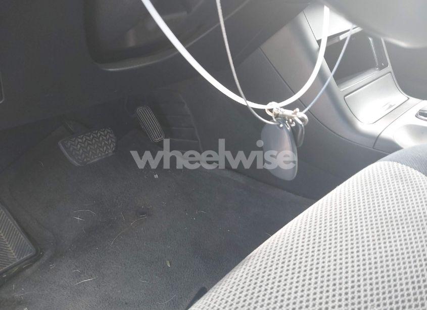 Photo 11 of 2005 Toyota Camry SE (VIN 4T1BE32K95U538752)