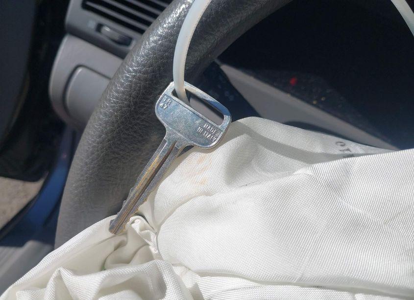 Photo 11 of 2005 Toyota Camry STD (VIN 4T1BE32K95U555082)