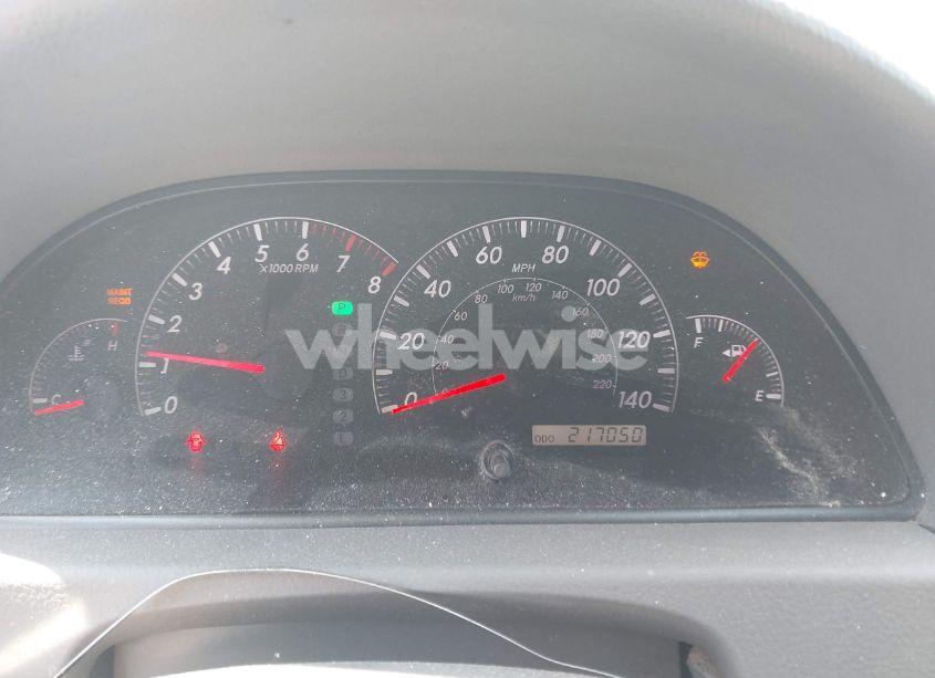 Photo 7 of 2005 Toyota Camry LE (VIN 4T1BE32K95U563280)