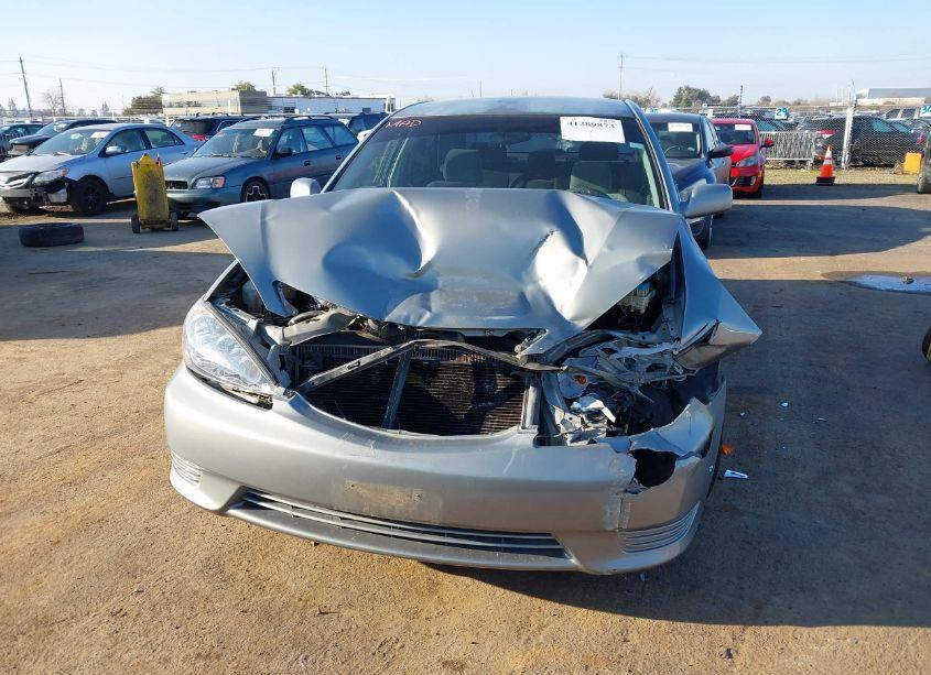 Photo 6 of 2005 Toyota Camry LE (VIN 4T1BE32K95U621212)