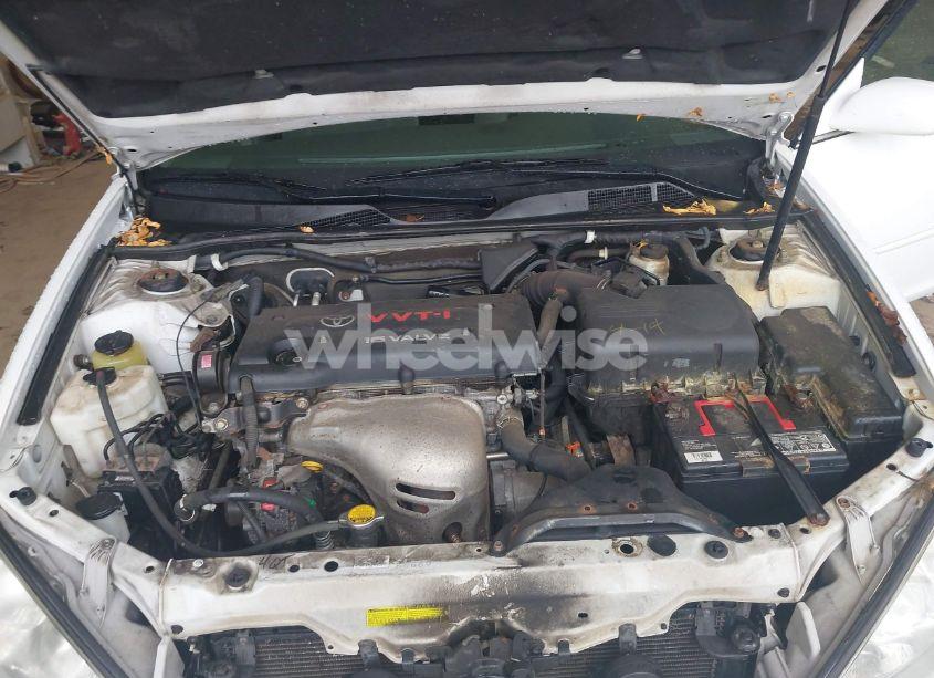 Photo 10 of 2005 Toyota Camry LE (VIN 4T1BE32K95U633618)