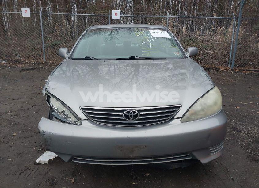 Photo 12 of 2005 Toyota Camry LE (VIN 4T1BE32K95U952355)