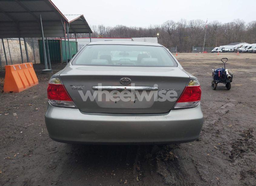 Photo 16 of 2005 Toyota Camry LE (VIN 4T1BE32K95U952355)