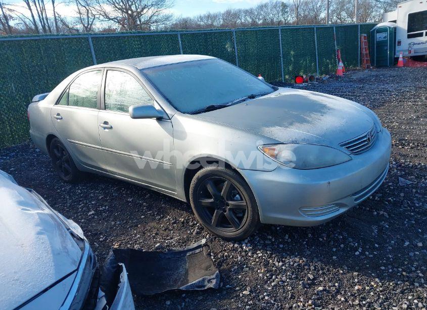2005 Toyota Camry STD (VIN 4T1BE32K95U978017) main photo