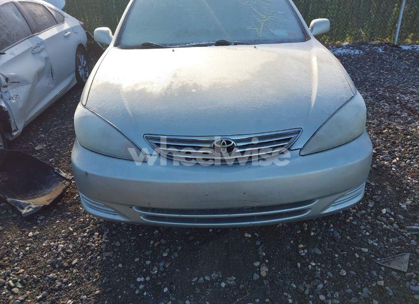 Photo 6 of 2005 Toyota Camry STD (VIN 4T1BE32K95U978017)