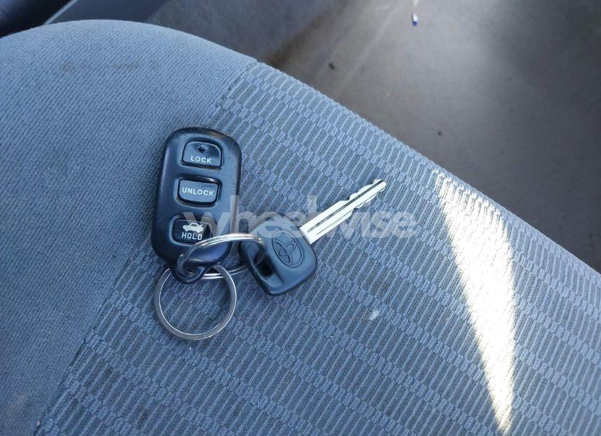 Photo 11 of 2005 Toyota Camry LE (VIN 4T1BE32K95U980351)