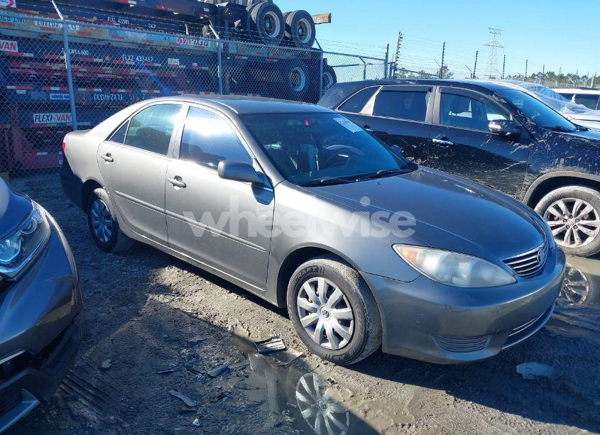 Photo 13 of 2005 Toyota Camry LE (VIN 4T1BE32K95U980351)