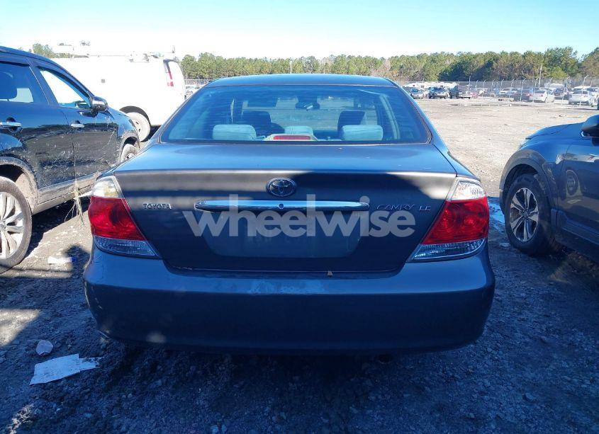 Photo 16 of 2005 Toyota Camry LE (VIN 4T1BE32K95U980351)