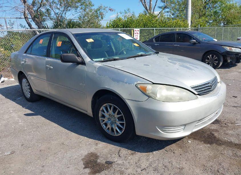 2006 Toyota Camry STD (VIN 4T1BE32K96U104722) main photo