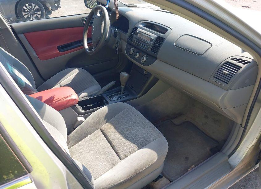 Photo 5 of 2006 Toyota Camry STD (VIN 4T1BE32K96U104722)