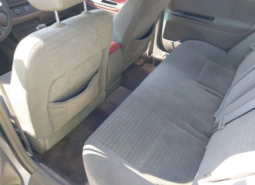 Photo 8 of 2006 Toyota Camry STD (VIN 4T1BE32K96U104722)