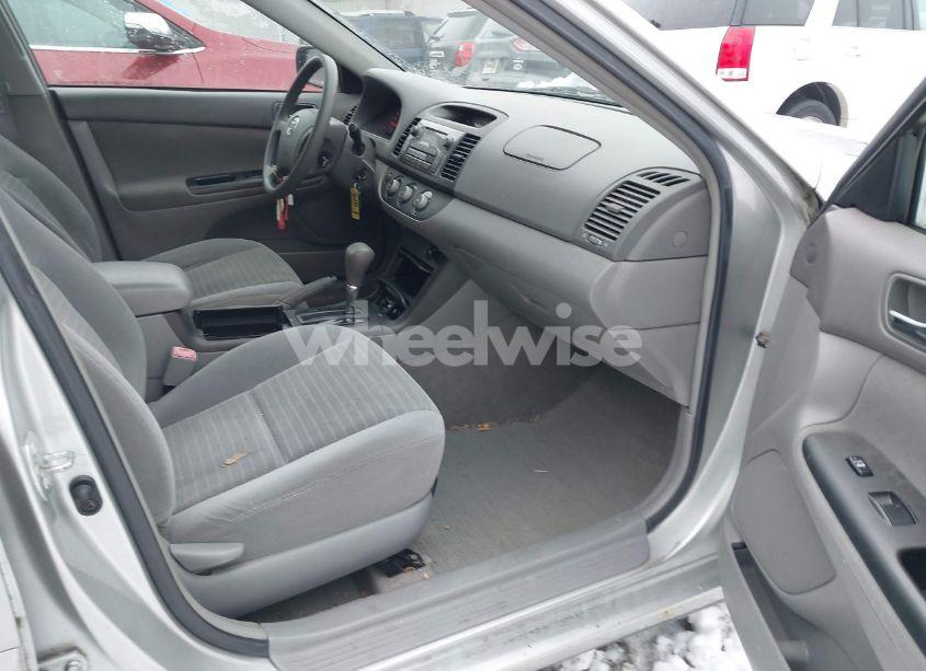 Photo 5 of 2006 Toyota Camry LE (VIN 4T1BE32K96U151507)