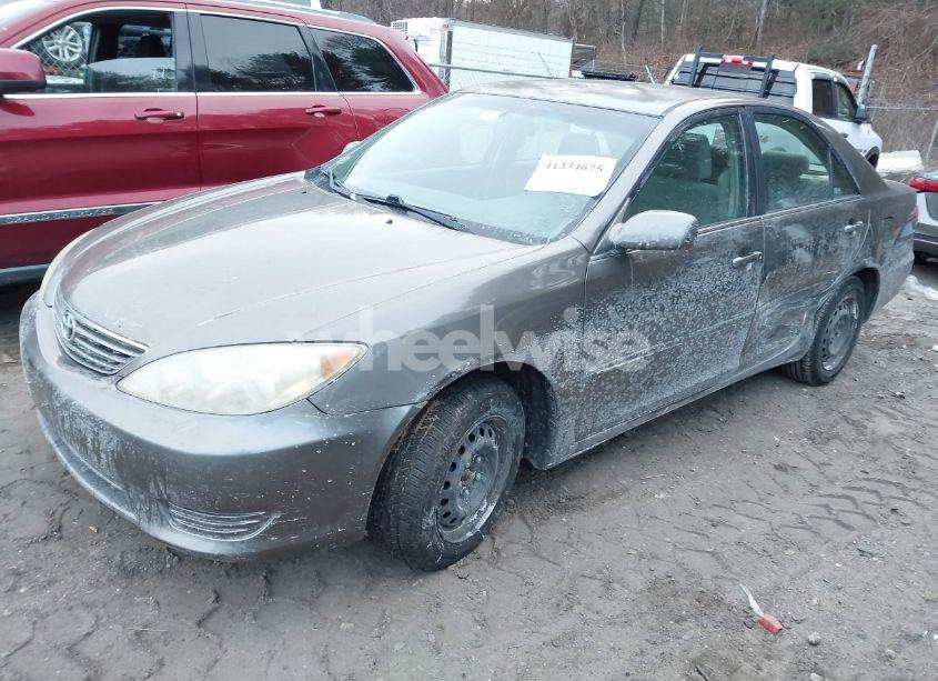 Photo 2 of 2006 Toyota Camry LE (VIN 4T1BE32K96U699393)