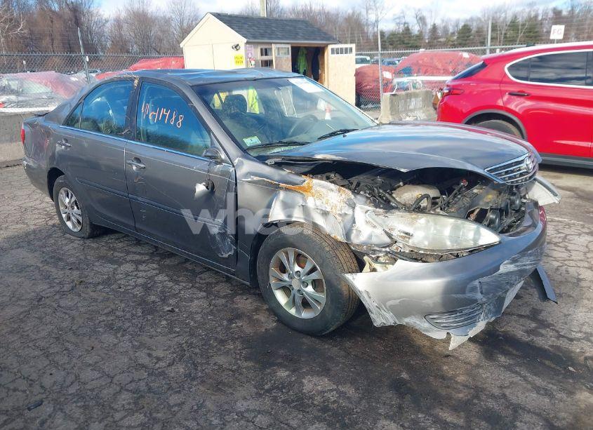 2006 Toyota Camry LE (VIN 4T1BE32K96U706715) main photo