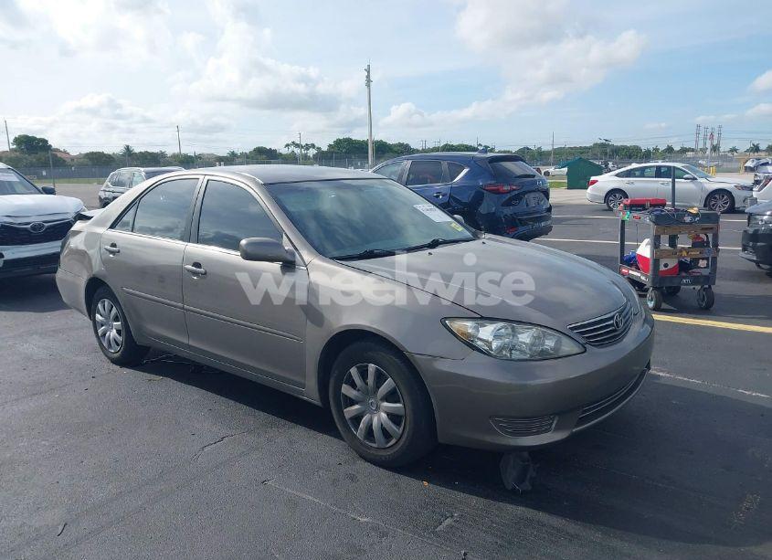2006 Toyota Camry LE (VIN 4T1BE32K96U719755) main photo