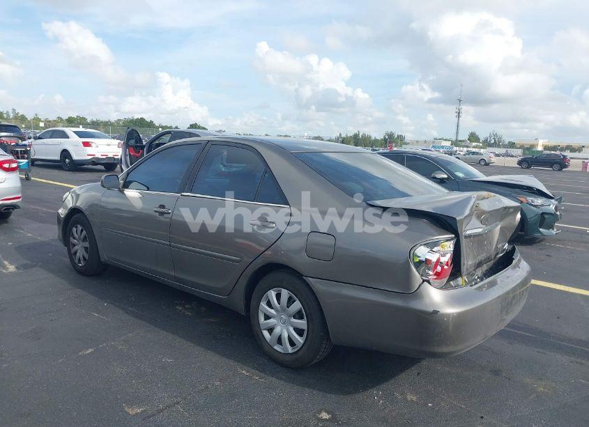 Photo 3 of 2006 Toyota Camry LE (VIN 4T1BE32K96U719755)