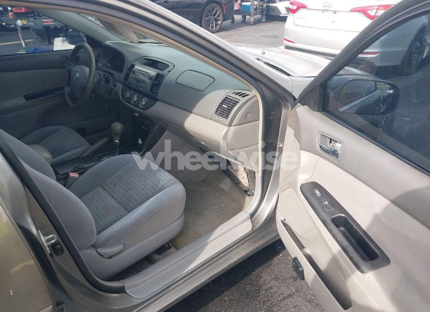 Photo 5 of 2006 Toyota Camry LE (VIN 4T1BE32K96U719755)