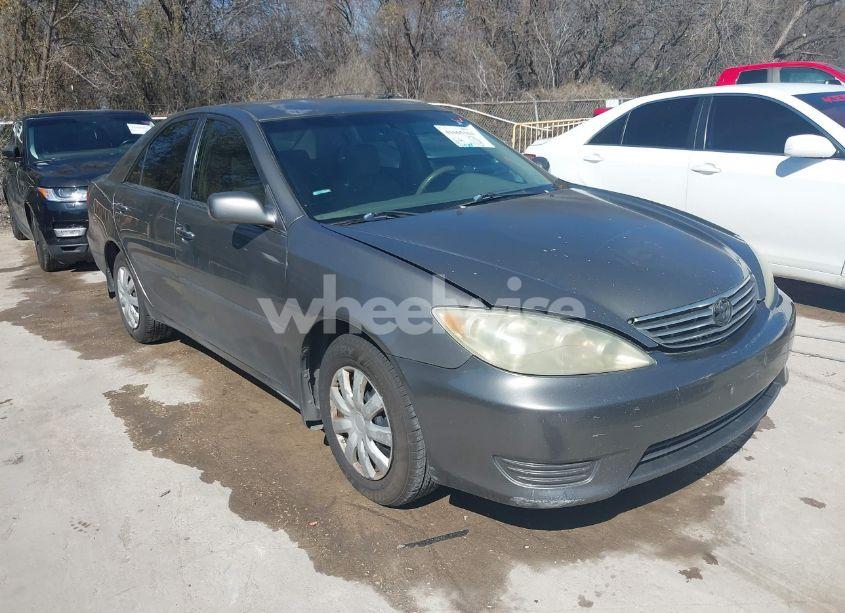 2006 Toyota Camry LE (VIN 4T1BE32K96U740606) main photo