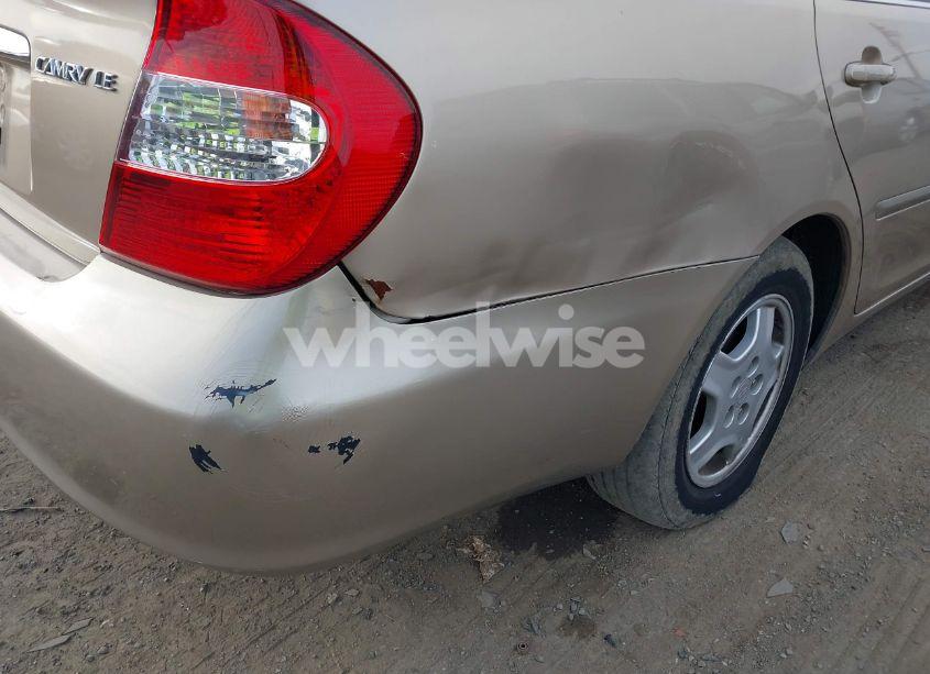 Photo 6 of 2002 Toyota Camry LE (VIN 4T1BE32KX2U023271)