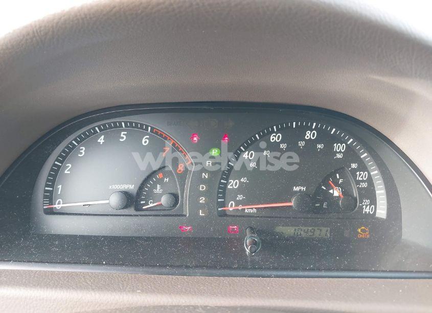 Photo 7 of 2002 Toyota Camry LE (VIN 4T1BE32KX2U023271)