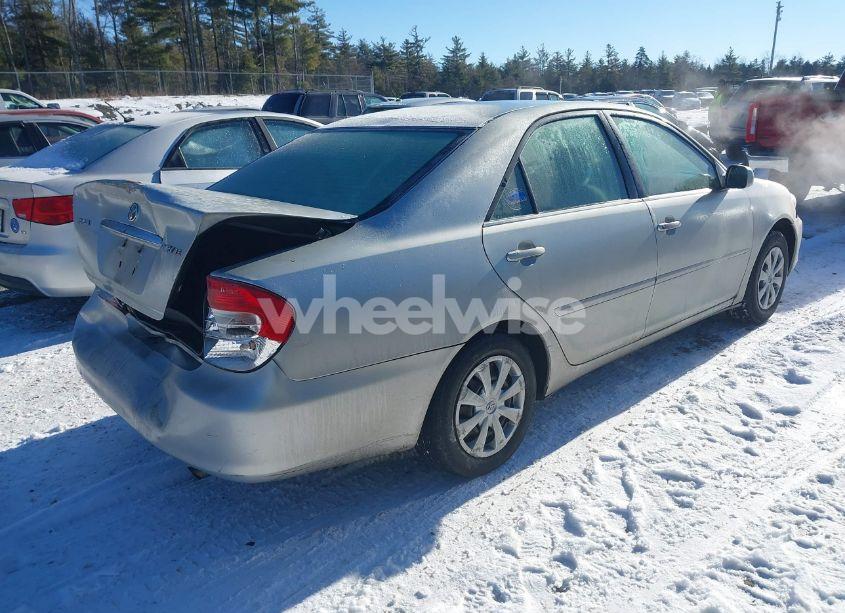 Photo 4 of 2002 Toyota Camry LE (VIN 4T1BE32KX2U072051)