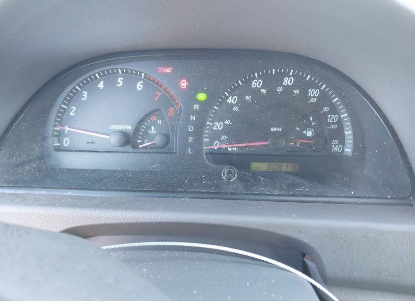 Photo 7 of 2002 Toyota Camry LE (VIN 4T1BE32KX2U081705)