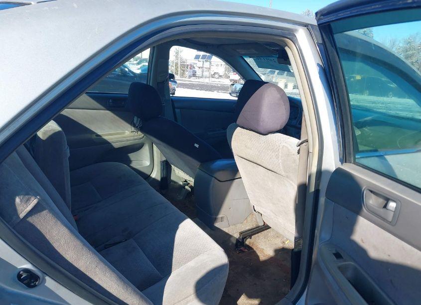 Photo 8 of 2002 Toyota Camry LE (VIN 4T1BE32KX2U081705)