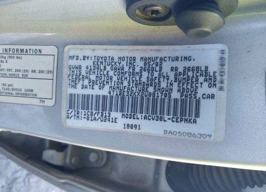 Photo 9 of 2002 Toyota Camry LE (VIN 4T1BE32KX2U081705)