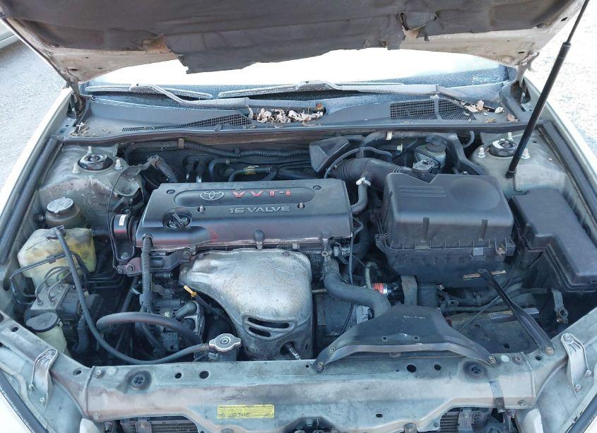 Photo 10 of 2002 Toyota Camry LE (VIN 4T1BE32KX2U089030)