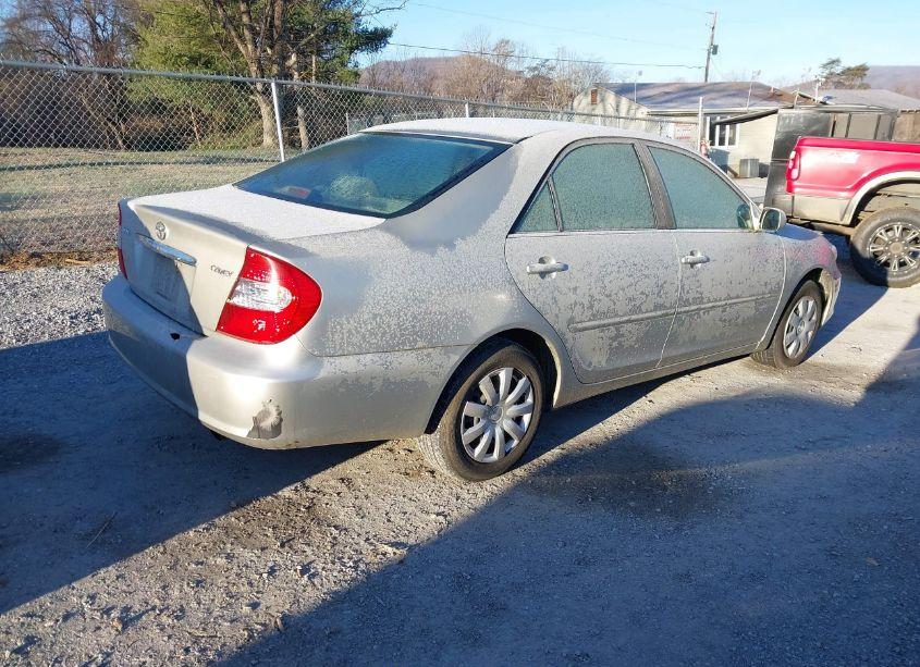 Photo 4 of 2002 Toyota Camry LE (VIN 4T1BE32KX2U089030)