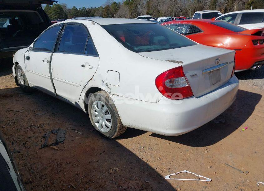 Photo 3 of 2002 Toyota Camry LE (VIN 4T1BE32KX2U094065)