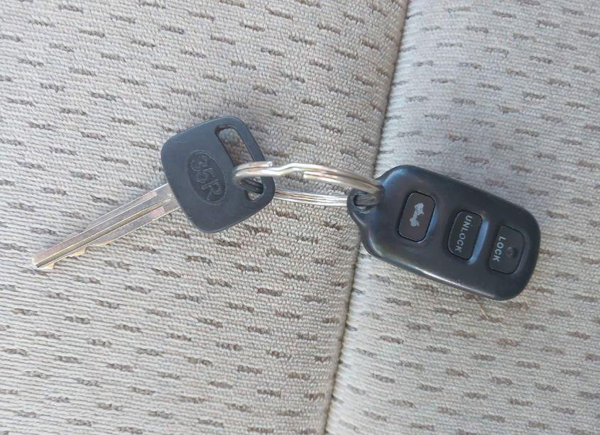 Photo 11 of 2002 Toyota Camry LE (VIN 4T1BE32KX2U103055)