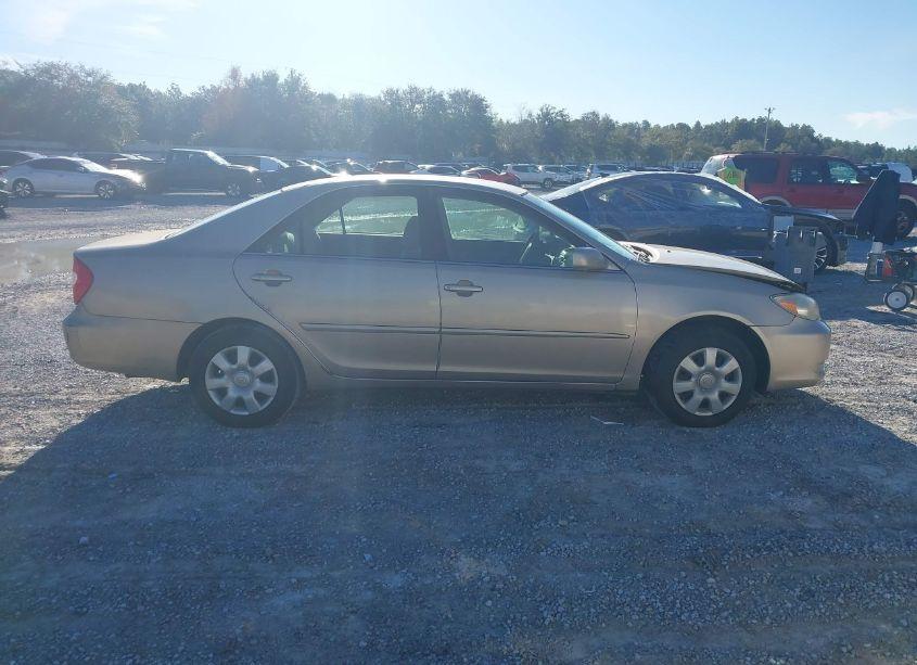Photo 13 of 2002 Toyota Camry LE (VIN 4T1BE32KX2U103055)
