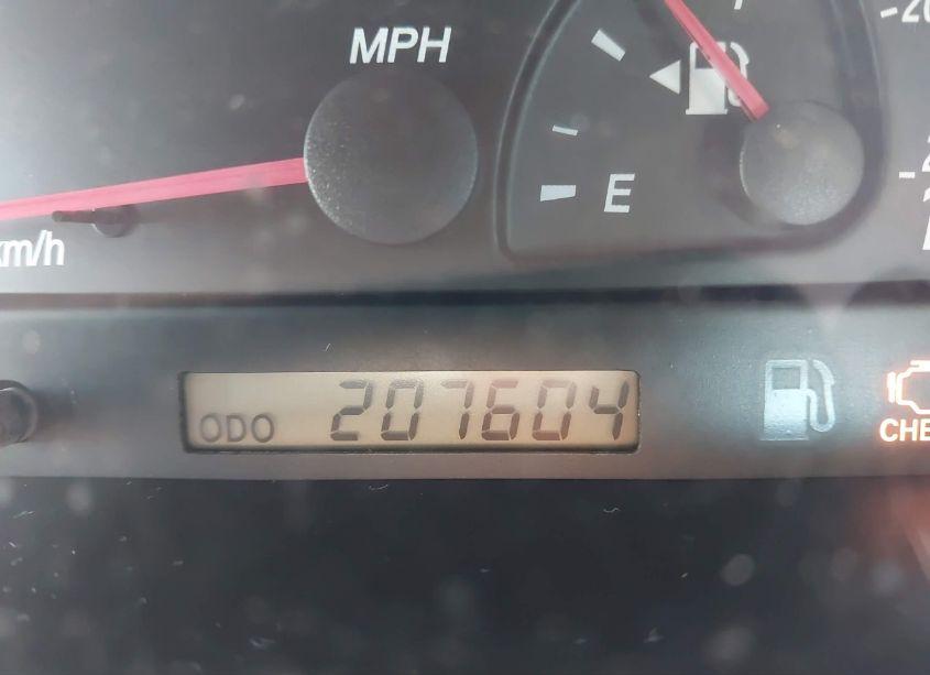 Photo 15 of 2002 Toyota Camry LE (VIN 4T1BE32KX2U103055)