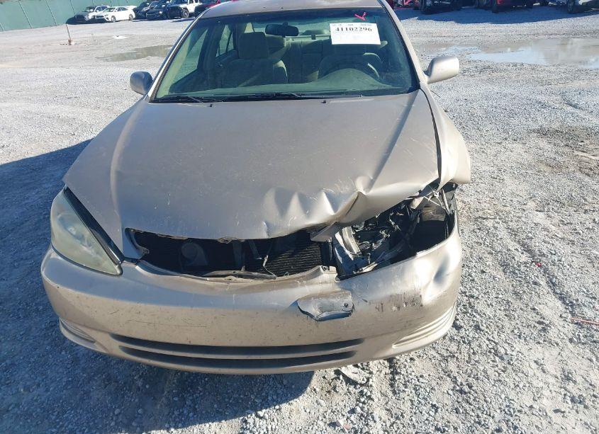 Photo 6 of 2002 Toyota Camry LE (VIN 4T1BE32KX2U103055)