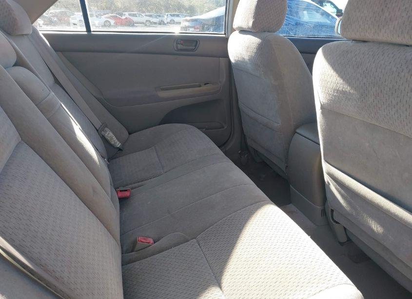 Photo 8 of 2002 Toyota Camry LE (VIN 4T1BE32KX2U103055)