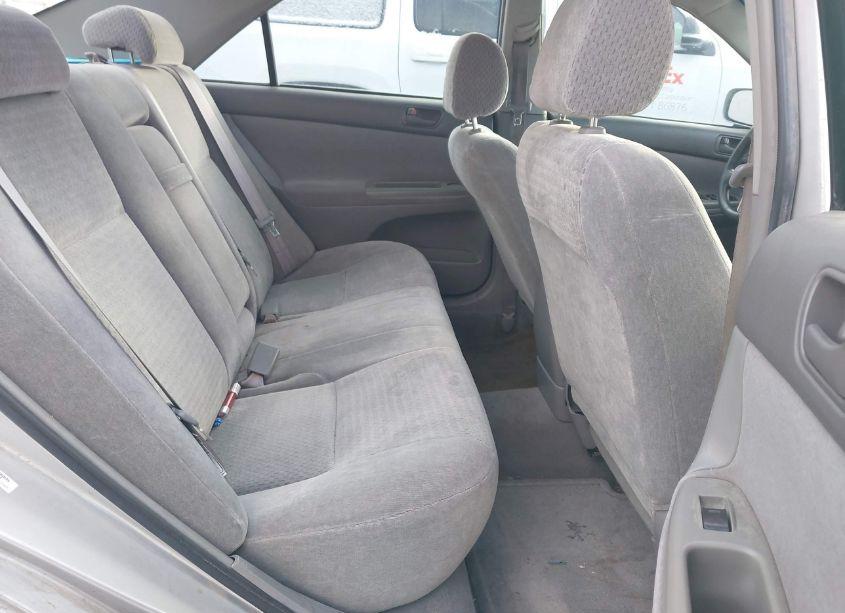 Photo 8 of 2002 Toyota Camry LE (VIN 4T1BE32KX2U518294)