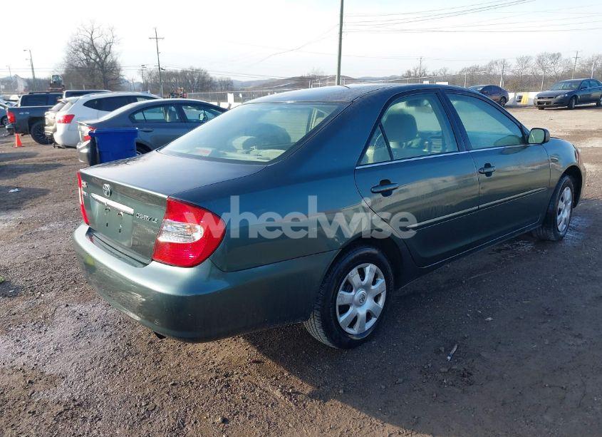 Photo 4 of 2002 Toyota Camry LE (VIN 4T1BE32KX2U532244)