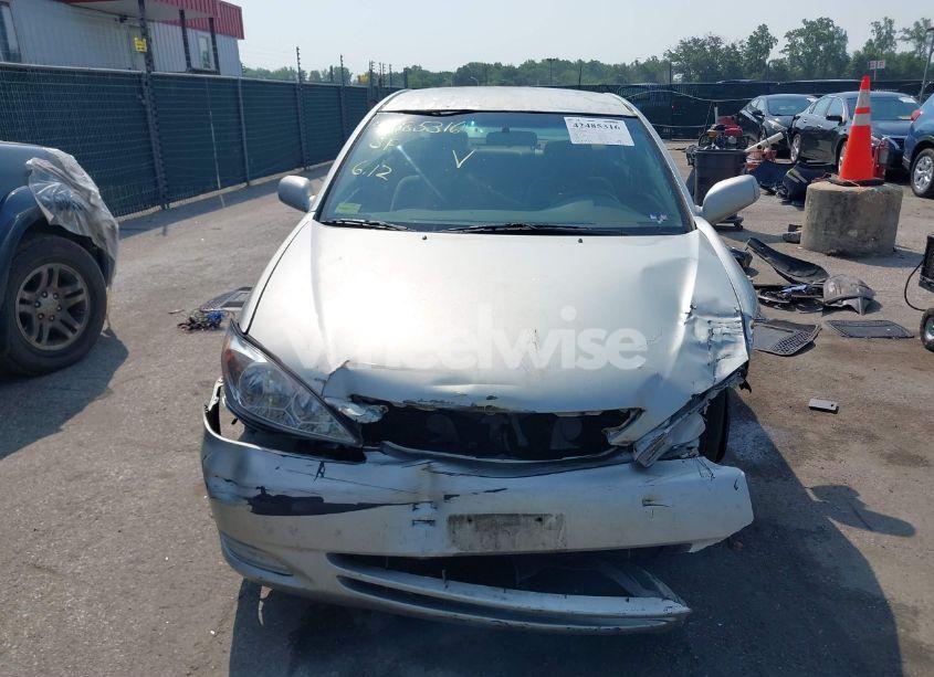 Photo 12 of 2002 Toyota Camry LE (VIN 4T1BE32KX2U552087)